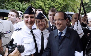 François Hollande présidera samedi matin les premières cérémonies du 14 juillet de son quinquennat sur les Champ-Elysées, avant de renouer avec l'interview télévisée du chef de l'Etat pour la fête nationale.