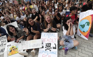 Des jeunes participent à la «grève du climat» à New York, le 20 septembre 2019.