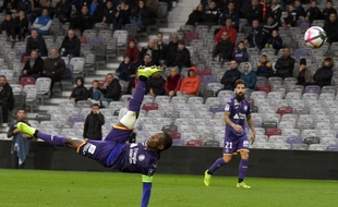 Le capitaine du TFC Max-Alain Gradel a marqué sur un superbe ciseau retourné contre Dijon en Ligue 1, le 2 décembre 2018 au Stadium de Toulouse.
