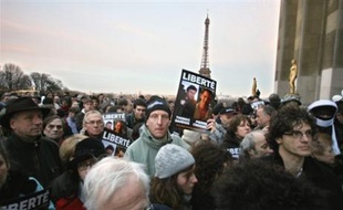 People demonstrate 13 January in Paris during a protest called by the French Journalists rights group 'Reporters sans Frontieres' (Reporters without Borders - RSF) for the liberation of the two journalists, working for the Franco-German TV station Arte, Thomas Dandois and cameraman Pierre Creisson. The two men were arrested 17 December 2007 in Niger and accused of "intelligence with armed groups," after allegedly ignoring a ban on journalists visiting the restive north of the country to interview leaders of the Movement of Niger People for Justice (MNJ).