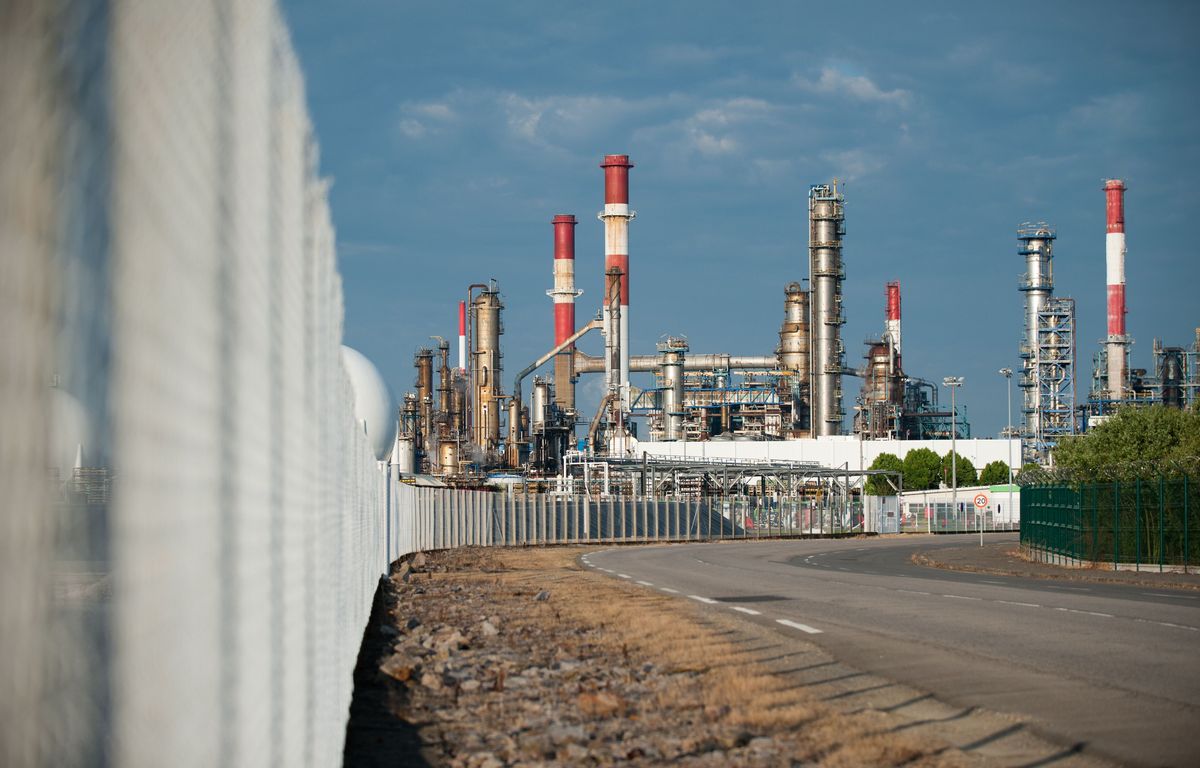 Greve Total Donges Pénurie de carburant : La raffinerie de Donges rejoint à son tour la grève
