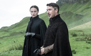 Sophie Turner et Aidan Gillen, dans la saison 5 de «Game of Thrones».