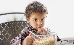 Céréales et biscuits prisés des enfants ont souvent de piètres qualités nutritionnelles.