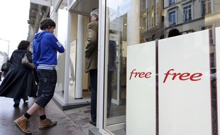 La devanture d'un magasin Free à Rouen.