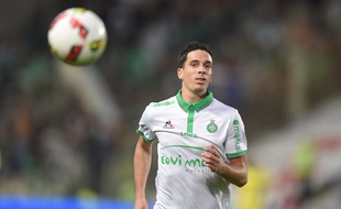 Visiblement, Pajot est très content de voir le ballon