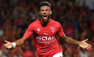 Ici contre l'OM (3-1) en août 2018, Denis Bouanga a inscrit huit buts en Ligue 1 la saison passée avec Nîmes.