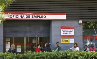 L'entrée d'une agence pour l'emploi à Madrid, le 4 juin 2013