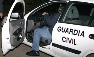 Illustration d'un véhicule de la police espagnole