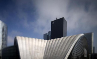 La tour Areva à la Défense, à Courbevoie, le 23 octobre 2012