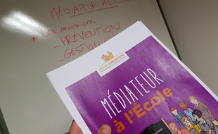 Le guide pour lutter contre la violence à l'école.