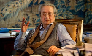 Maître Jacques Vergès dans son bureau à Paris, le 20 avril 2011.