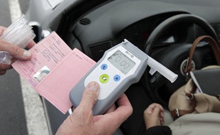 Alsace: Ivre au volant, on lui retire son permis de conduire obtenu il y a deux mois (Illustration)