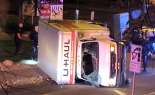 Le camion utilise lors de l'attaque qui a fait cinq blessés à Edmonton (Canada), le 1er octobre 2017.