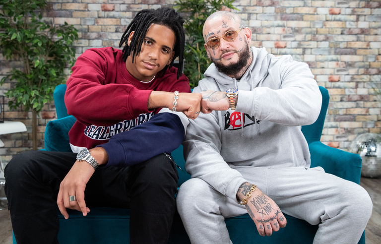 C'est dur d'être dans la longévité, d'avoir encore des conneries à dire » explique Seth Gueko à son fils Stos avec lequel il sort « Tel père tel fils »