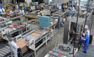 Une chaîne de production dans une usine en France