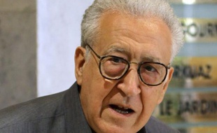 L'émissaire Brahimi, qui a quitté la Syrie dimanche, avait d'ailleurs reconnu lors de sa visite de quatre jours qu'il n'avait "pas de plan", prévenant que la crise "s'aggravait" et représentait une "menace" pour le monde entier.