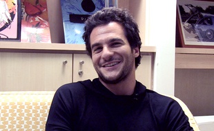 Le chanteur Amir.