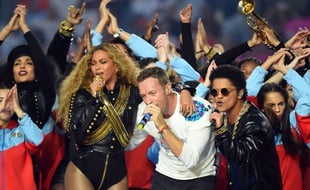 Beyoncé, Chris Martin et Bruno Mars lors de la mi-temps du Super Bowl le 7 février 2016