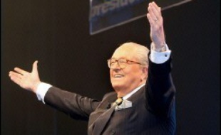 Une partie du système informatique, concernant la liste des maires apportant leur parrainage au candidat du Front National à la présidentielle Jean-Marie Le Pen, a bien été piratée au siège du FN à Saint-Cloud (Hauts-de-Seine).