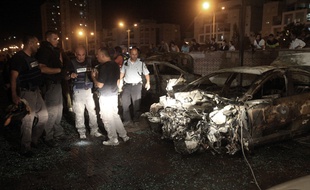 L'explosion d'une roquette tirée de la bande de Gaza le 11 juillet 2014 dans une station-service de la ville d'Ashdod dans le sud d'Israël, a fait plusieurs blessés.