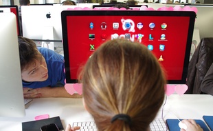 Le rapport entre vie connectée et vie intime chez les jeunes âgés de 18 à 34 ans.