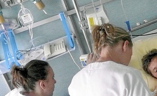 La dose de morphine administrée est déterminée par le médecin.