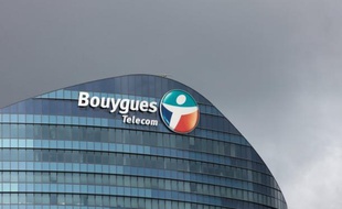 L'opérateur Bouygues Telecom a porté plainte contre son concurrent Free le 6 décembre pour "dénigrement et concurrence déloyale" au tribunal de commerce de Paris, a indiqué mardi un porte-parole à l'AFP, confirmant une information du magazine Challenge.
