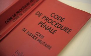 Colmar le 06 09 2011. Illustration du code de procédure pénale.
ans de réclusion en 1994.