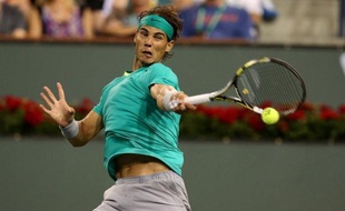 Rafael Nadal a dicté sa loi pour la 19e fois à son ami et rival Roger Federer, diminué par un problème au dos, jeudi en quarts de finale du Masters 1000 d'Indian Wells.