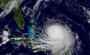 Image satellite de la NASA de l'ouragan Joaquin le 30 septembre 2015 à l'approche des Bahamas