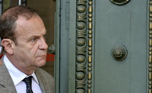 François-Marie Banier arrive au tribunal de Bordeaux le 10 mai 2016
