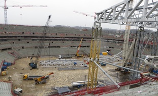 Lyon, le 29 janvier 2015
Visite du chantier du Grand Stade de l'OL qui avance à grand pas. La fin des travaux est annoncée pour le 29 janvier 2016.
