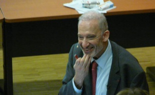 Olivier Ameisen, cardiologue et expert en addictologie, le 24 janvier 2012, à l'hôpital Cochin, à Paris.