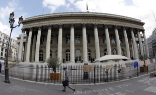 La Bourse de Paris s'inscrivait en baisse mercredi après-midi (-0,76%), toujours préoccupée par les discussions sur la dette grecque et dans l'attente de la fin de la réunion de la banque centrale américaine.