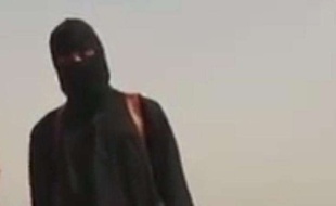 «Djihadi John» dans la vidéo de décapitation de James Foley en août 2014.