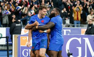 France's wing Damian Penaud (L) celebrates scoring the winning try with teammate France's prop Dany Priso during the autumn international rugby union Test match between France and Australia at Stade de France in Saint-Denis, north of Paris, FRANCE - 05/11/2022.//JEE_fceaus.02/Credit:J.E.E/SIPA/2211061545/Credit:J.E.E/SIPA/2211061554