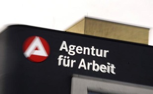 Le marché du travail allemand a "donné des signes d'une évolution plus faible" en juin, a annoncé jeudi l'Agence fédérale pour l'emploi en annonçant des chiffres contrastés.