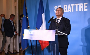 Xavier Bertrand, candidat aux elections regionales dans les Hauts-de-France fait une declaration publique au theatre Jean Vilar. Saint-Quentin. Le 20 juin 2021.
