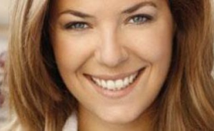 Claire Barsacq, présentatrice du 19.45 sur M6.