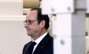 François Hollande le 12 mars 2015 en visite à l'entreprise Serge Ferrari à Saint-Jean-de-Soudain