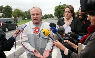 "Une lutte contre une fermeture d'usine, c'est un marathon, pas un sprint". Avec son sens de la formule, Jean-Pierre Mercier, leader CGT à l'usine PSA d'Aulnay, jongle avec les journalistes et incarne la mobilisation des salariés sur le site qui fermera en 2014.