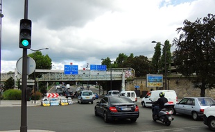 Paris, le 18 août 2014. Le convoi d'un prince saoudien a été braqué, dimanche 17 août, au niveau de la Porte de la Chapelle.