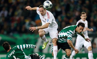 On n'arrête pas un Franck Ribéry déterminé. Le Français du Bayern s'offre un doublé et noie en partie tous les espoirs de qualification du Sporting, balayé 5-0 chez lui par les Bavarois.