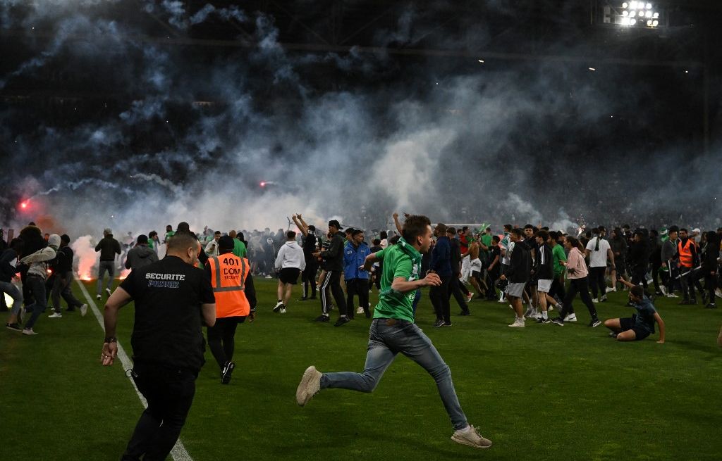 Onze supporters de l'ASSE condamnés à des peines de deux à cinq ans d'interdiction de stade