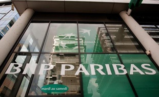 L'entrée d'une banque BNP Paribas à Paris