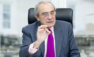 Bernard Debré, à Paris le 13 février 2013.
