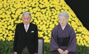 L'empereur du Japon Hirohito et l'impératrice Michiko lors de la cérémonie commémorant la fin de la Seconde guerre mondiale, à Tokyo le 15 août 2018.