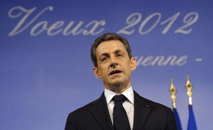 L'évocation par Nicolas Sarkozy auprès de journalistes de sa possible défaite à la présidentielle relève davantage d'une "opération d'intox" destinée à "rebondir" que d'un véritable "abattement", estiment mercredi de nombreux éditorialistes.