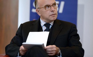 Le ministre de l'Intérieur Bernard Cazeneuve, lors d'une réunion du syndicat des cadres de la sécurité intérieure, le 10 octobre 2014 à Bordeaux