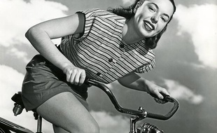 L’objectif jambes de Jeannie Longo passe forcément par la case vélo?